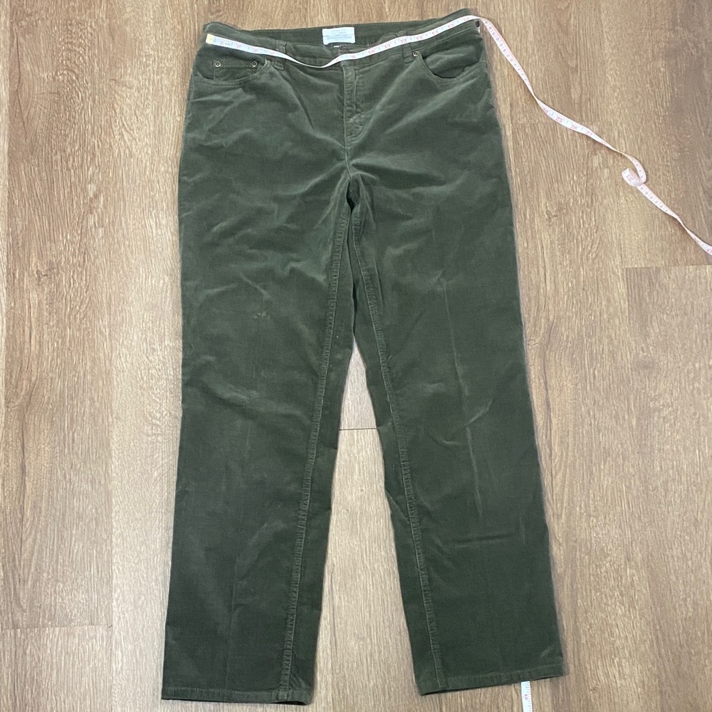 Laura fit full length charter club petite olive green corduroys 10p women’s